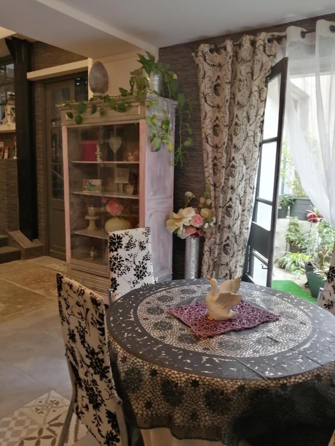 Logis L'Estelvin Chambres D'Hotes Каркасон Екстериор снимка